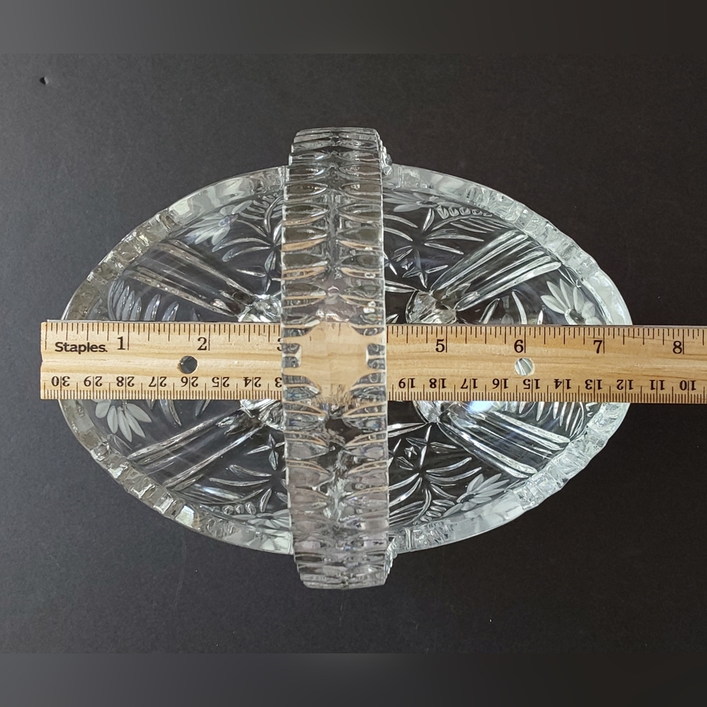 VINTAGE Crystal Basket with Handle / 7.5" L x 7" H x 5" W - Picture 5 of 8
